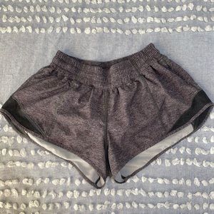 Lululemon hotty hot shorts 2”